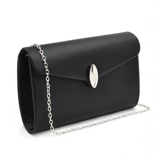 Клъч официална дамска чанта с ефектна катарама сребърен обков топ модел черна