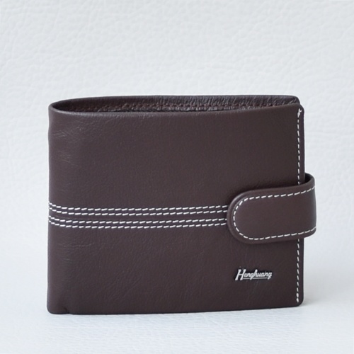 Мъжки портфейл от естествена кожа с декоративни бели шевове, кафяв