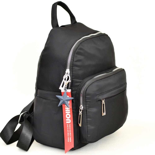 Дамска раница-чанта от промазан плат с висулка, елегантен модел, черна