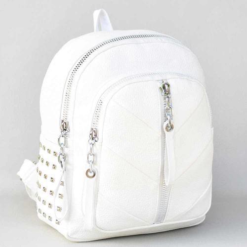 Дамска кожена раница с капси и удобни външни джобчета, бяла