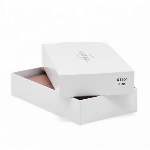 Дамско портмоне от естествена кожа много отделения за карти изчистен модел розово