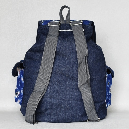 Дънкова дамска раница мека голяма за формат А4 с капак и джобчета олекотена синя