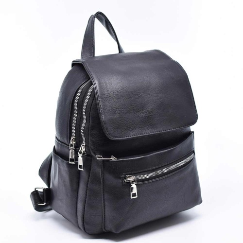 Дамска раница от еко кожа с капак и удобни предни джобчета, черна