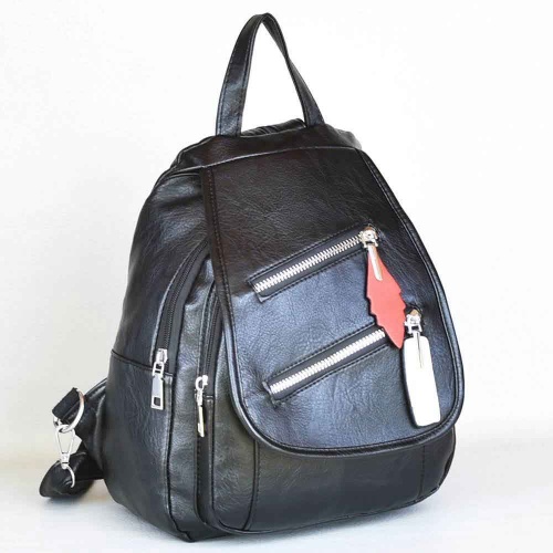 Дамска раница от мека варена еко кожа с капак с декоративни ципове, черна