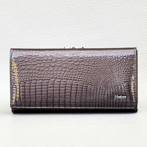 Дамско портмоне от естествена кожа, лачено с кроко ефект