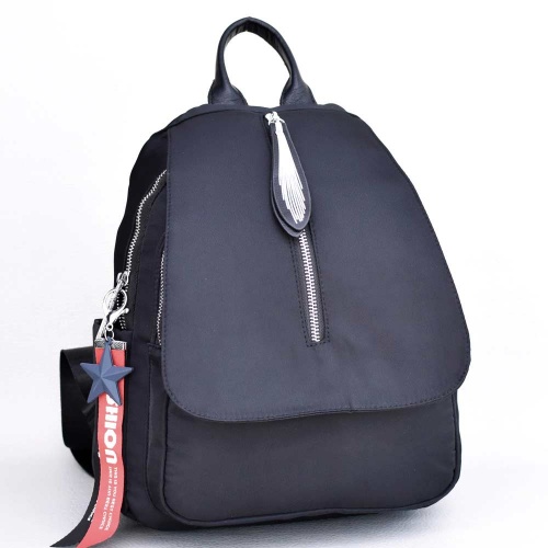 Дамска раница от промазан плат с капак, голяма, с висулка, елегантен модел, черна