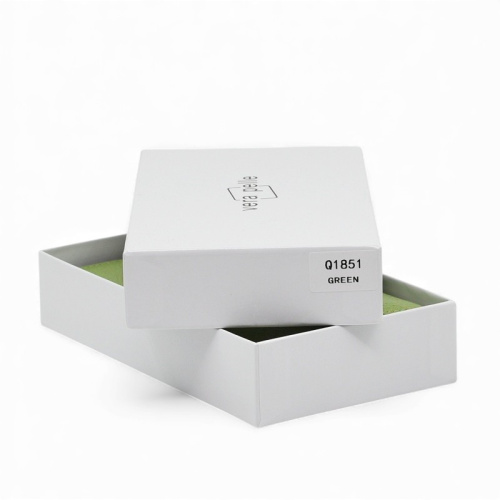 Дамско портмоне от естествена кожа много отделения за карти изчистен модел зелено