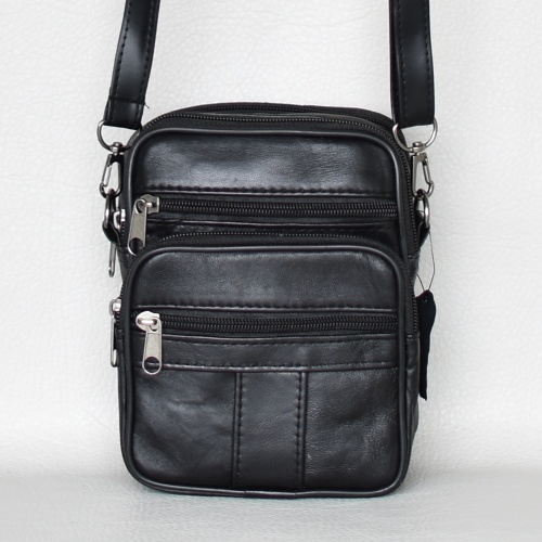 Мъжка чанта от естествена кожа за в ръка и през рамо с много отделения