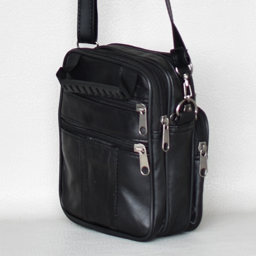 Мъжка чанта от естествена кожа за в ръка и през рамо с много отделения