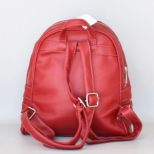 Дамска раница червена на баклавички преден джоб с цип