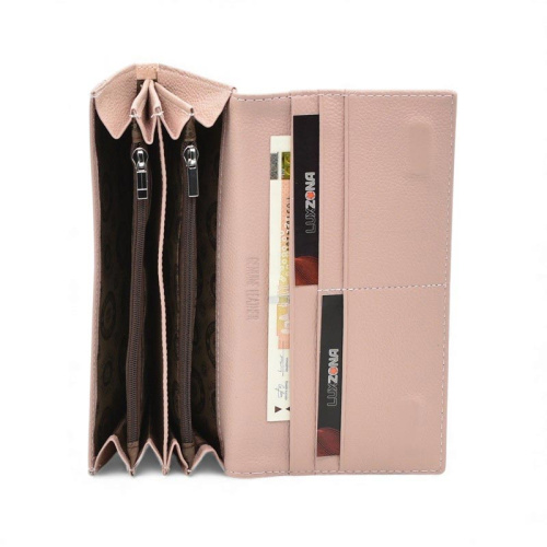 Лачено портмоне от естествена кожа кроко ефект с много отделения светло розово