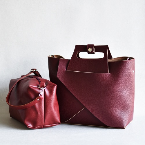 Българска дамска чанта 2 в 1 с органайзер от еко кожа бордо