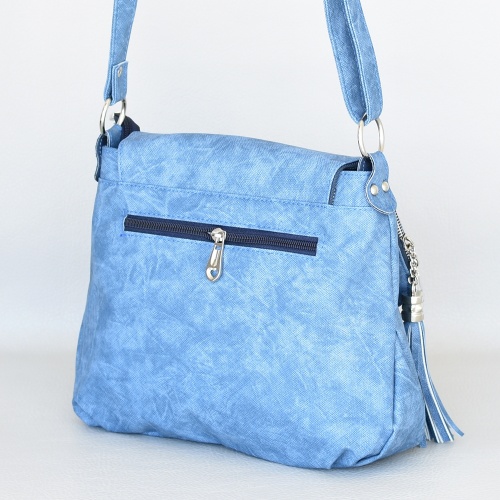 Българска дамска чанта за през рамо малка с капак и пискюл синя